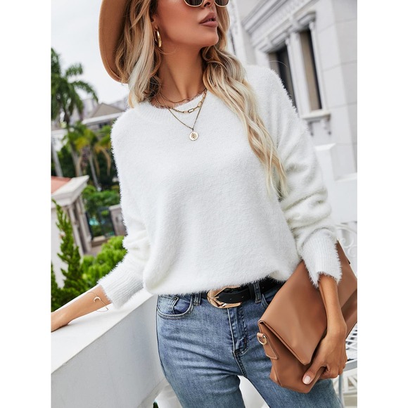 soft knit Fuzzy crewneck Sweater white boho minimalist preppy fall winter - Picture 5 of 12